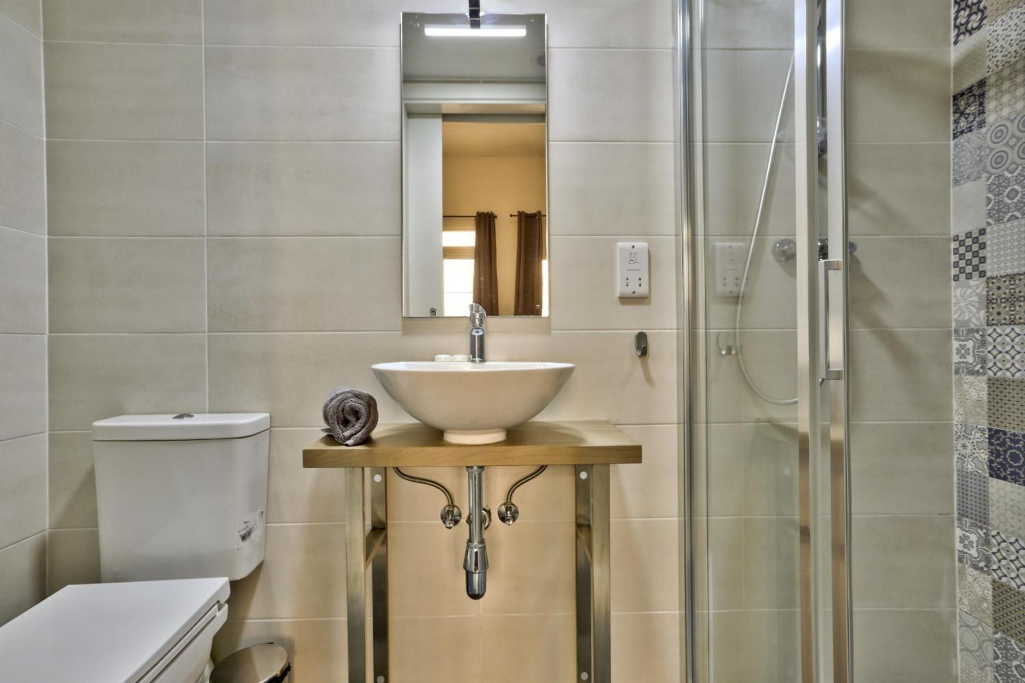 Exquisite 3-Bedroom Duplex Penthouse With Jacuzzi In Valletta Centre Eksteriør billede