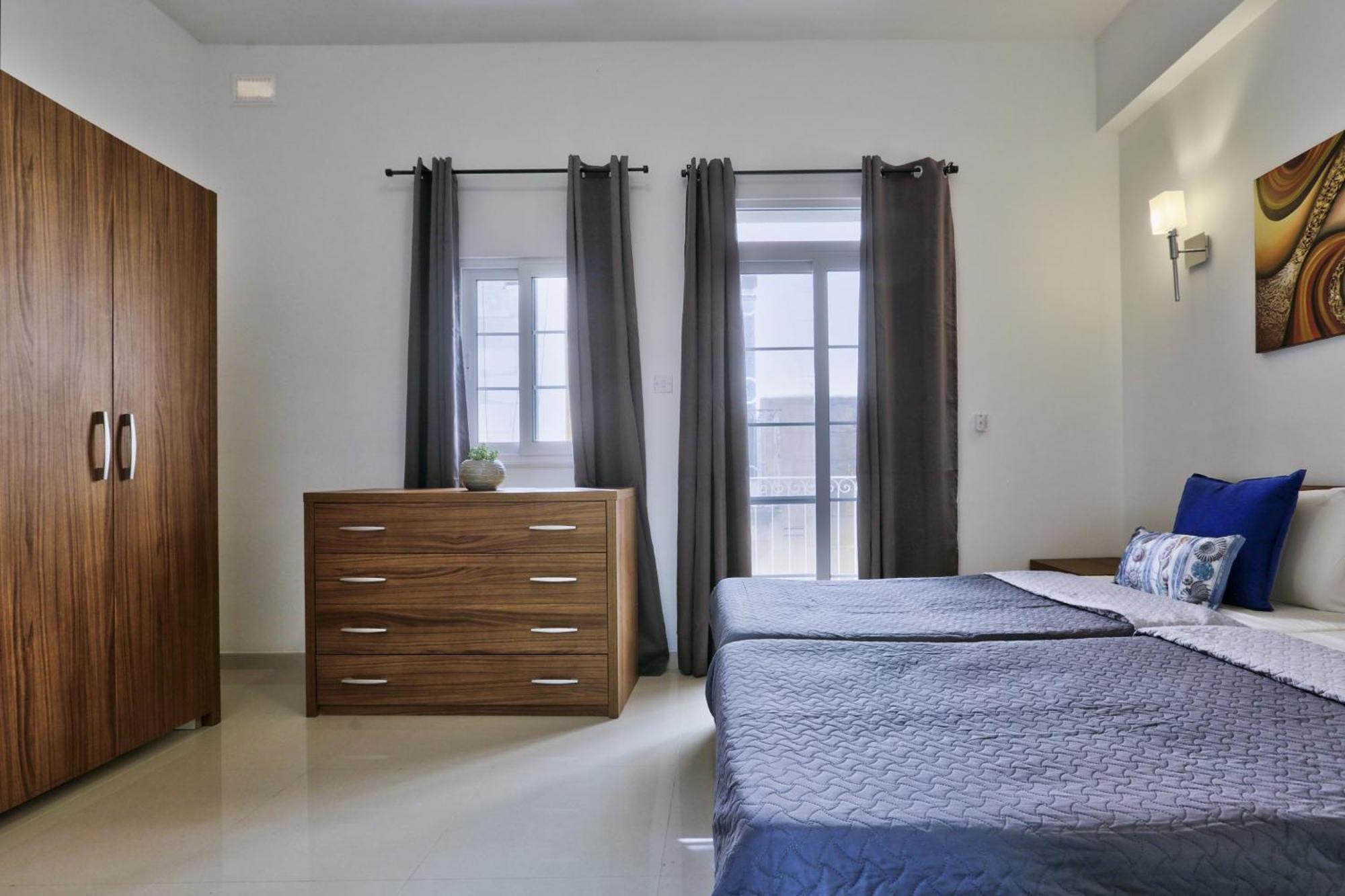 Exquisite 3-Bedroom Duplex Penthouse With Jacuzzi In Valletta Centre Eksteriør billede