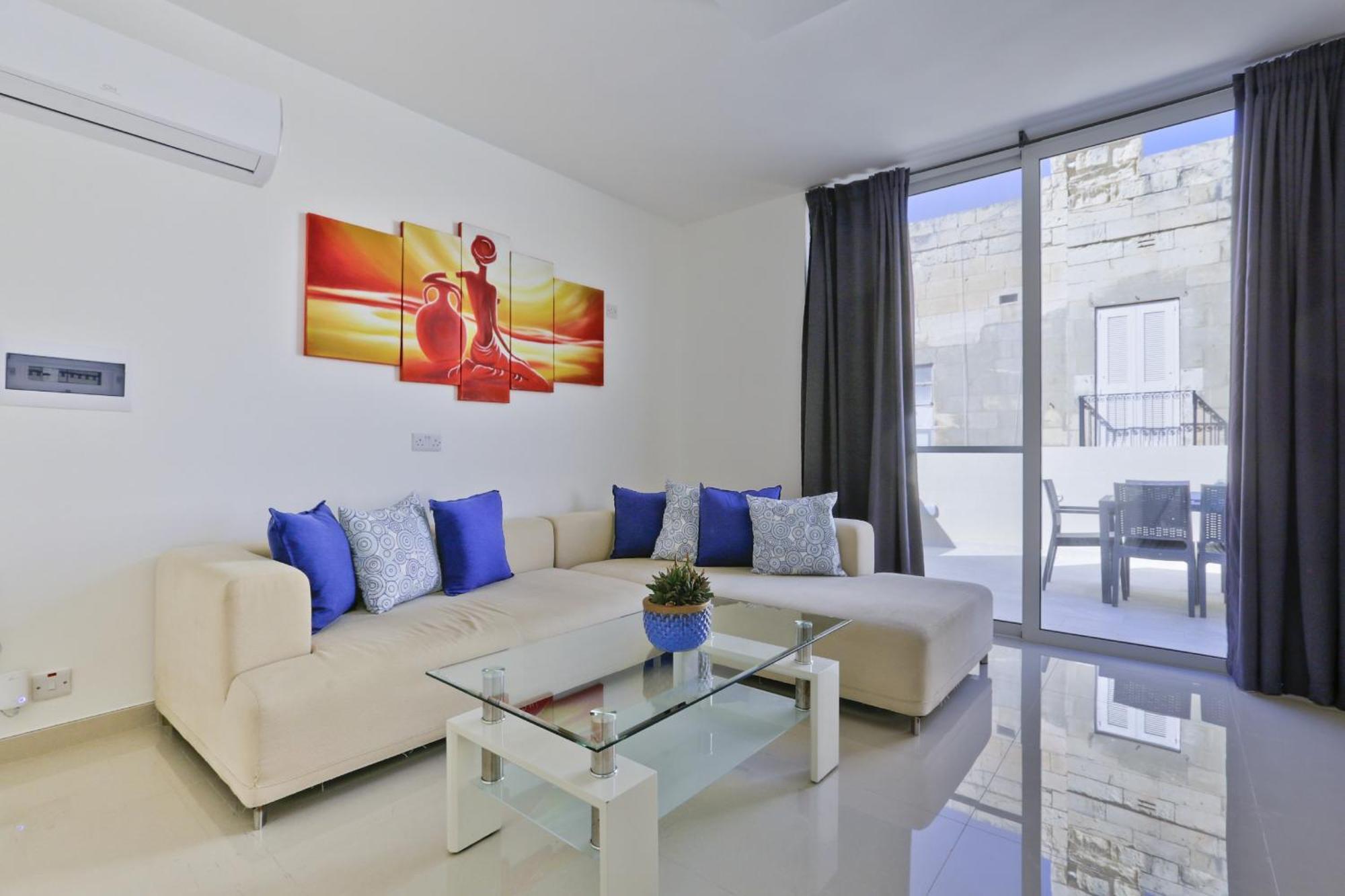Exquisite 3-Bedroom Duplex Penthouse With Jacuzzi In Valletta Centre Eksteriør billede